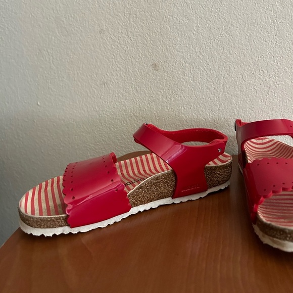 BIRKENSTOCK Risa Girls Nautical Stripes Red Patent BirkoFlor Size 2 Outdoor Run - Picture 5 of 10